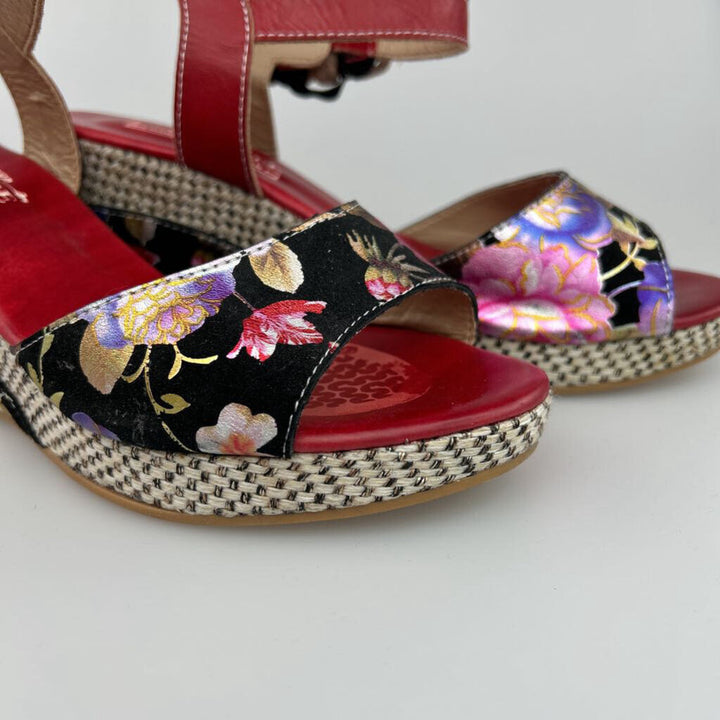 L'Artiste Floral Strappy Wedge Sandal - Size 40