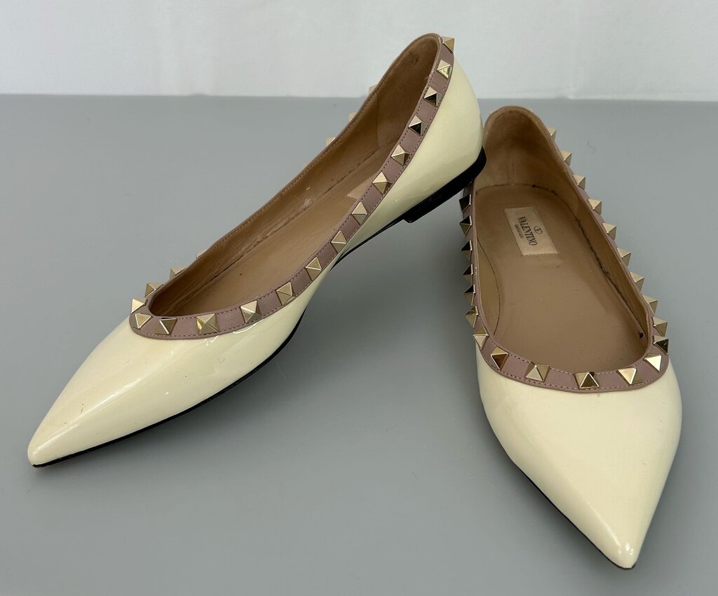 Valentino patent rockstud ballet flat (size 39)