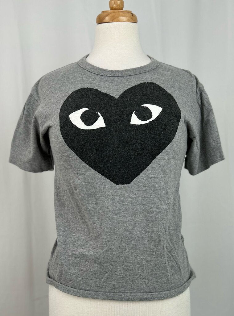 Play Comme des Garcons heartface tee (S)
