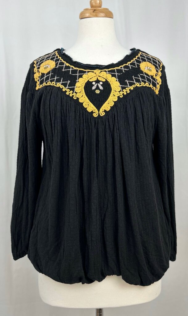 Free People boho embroidered blouse (M)