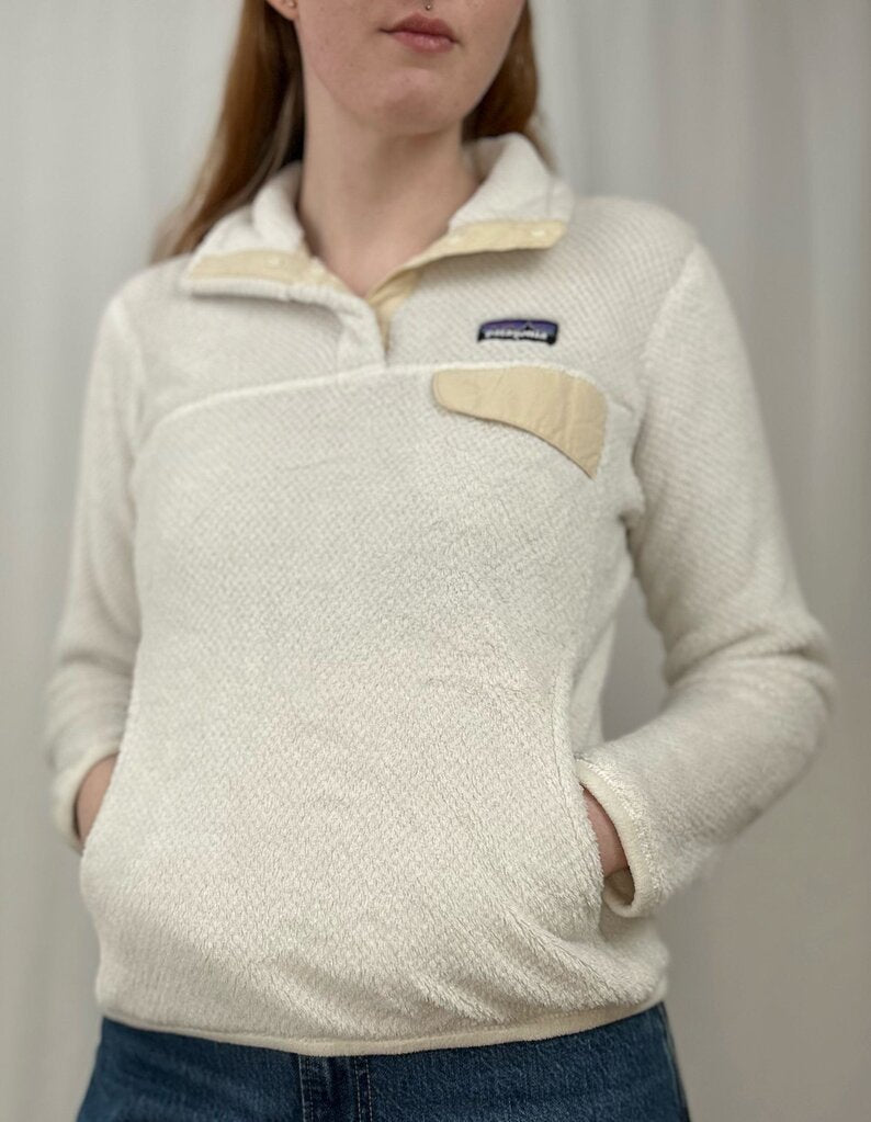 Patagonia fuzzy half-button sweater (S)