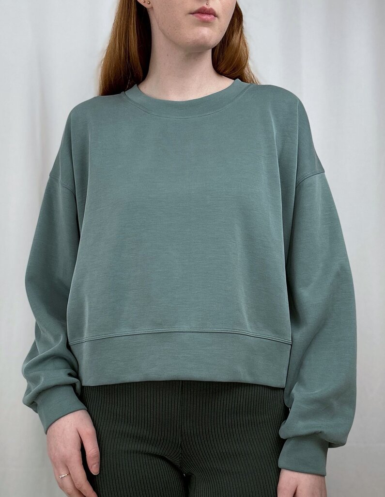 Lululemon perfectly oversized softstreme crop (size 10)