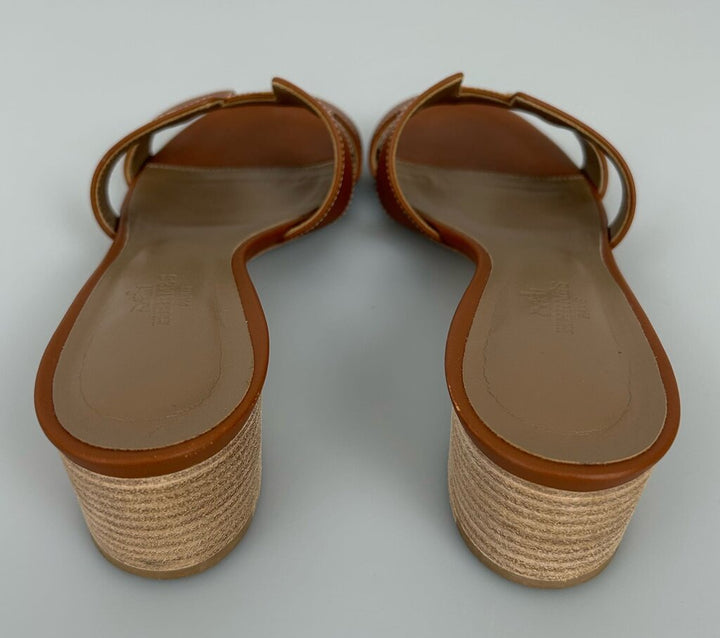 Hermes "Oasis" block heel sandal (size 5.5)