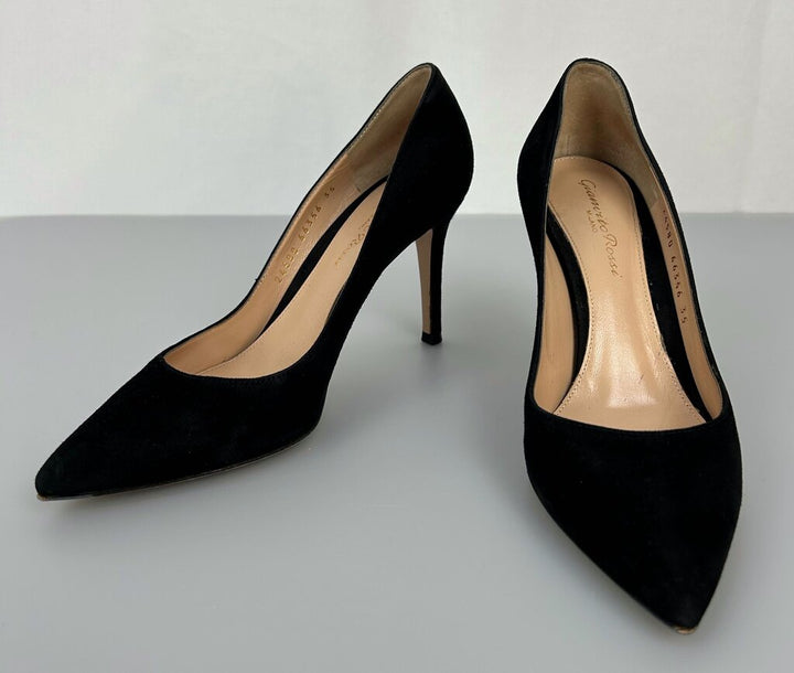Gianvito Rossi Suede classic pump (size 4.5)
