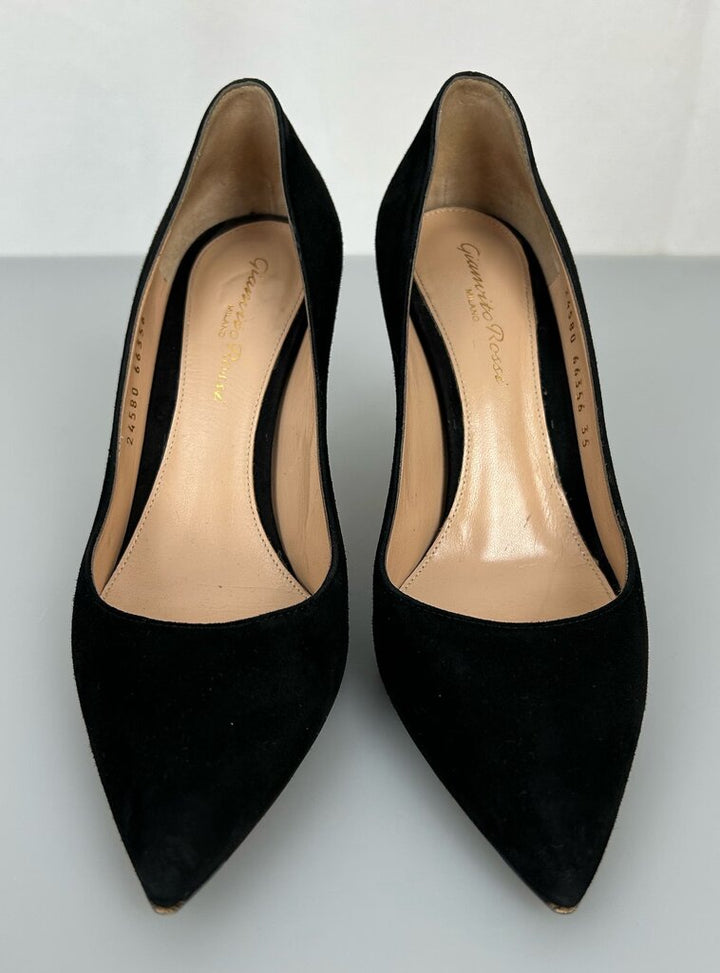 Gianvito Rossi Suede classic pump (size 4.5)