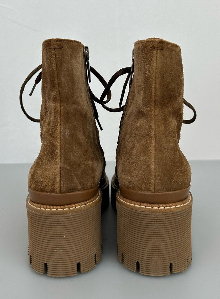 la Canadienne suede combat boot (size 38)