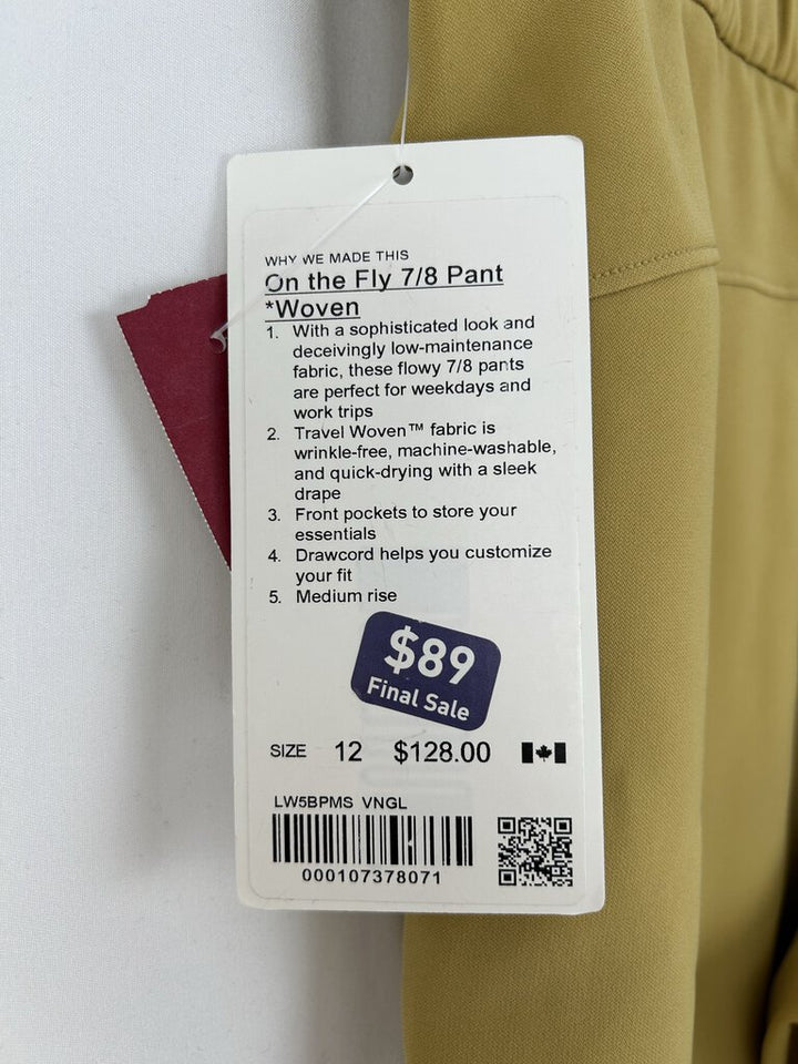 Lululemon NWT On The Fly jogger (size 12)