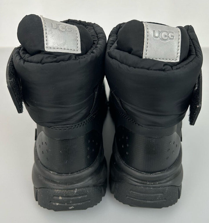 UGG Yose Puff snow boot (size 7)