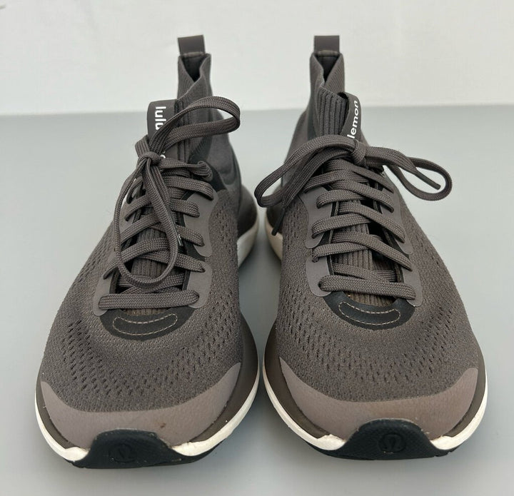 Lululemon "Chargefeel" sneaker (size 6)