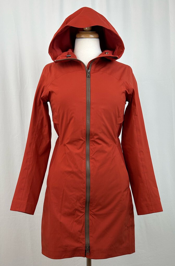 Lululemon rain rebel raincoat (size 2)