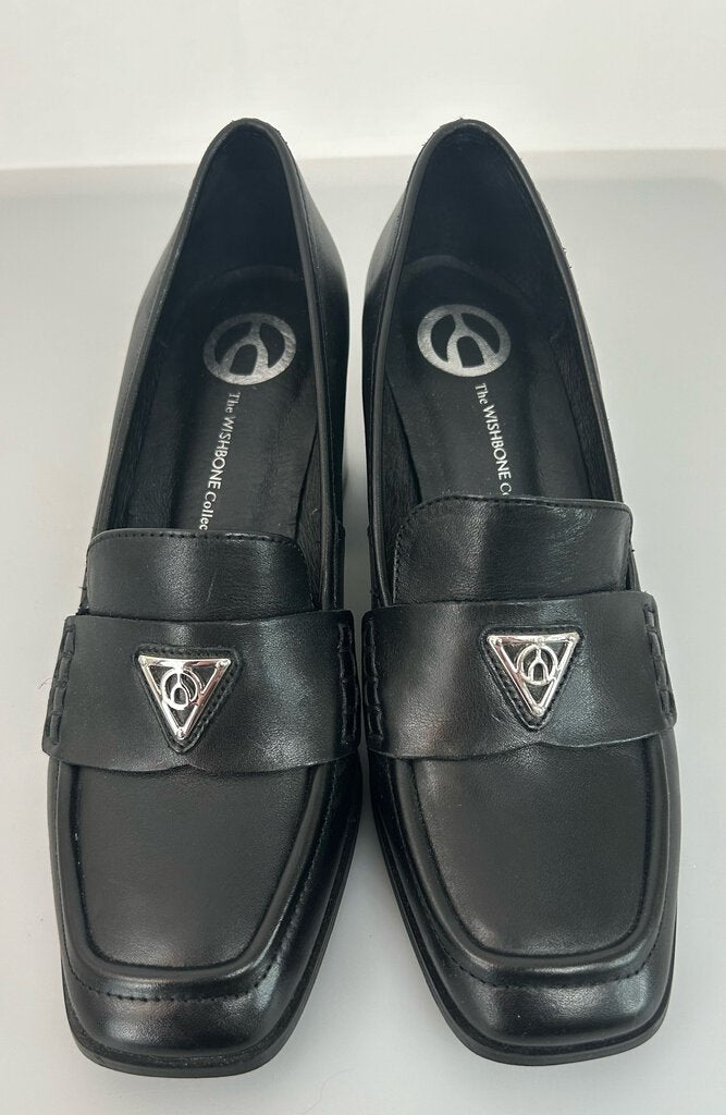 Wishbone Collection chunky loafer (size 7.5)