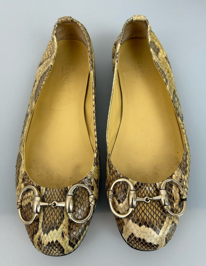 Gucci python horsebit ballet flat (size 6)