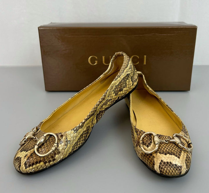 Gucci python horsebit ballet flat (size 6)