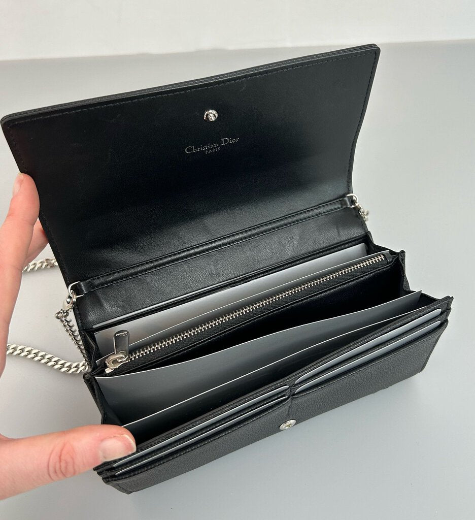 Dior Diorama calfskin wallet on chain