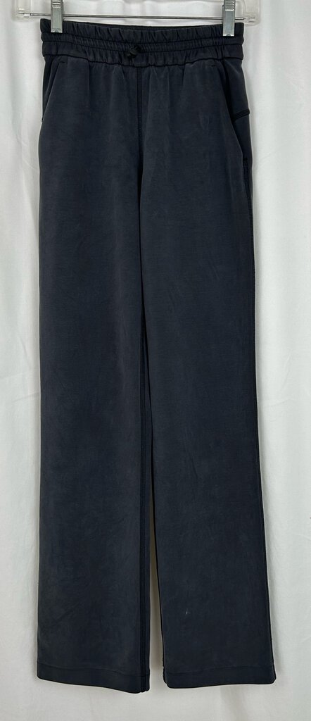 Lululemon "Softstreme" pant (size 0)