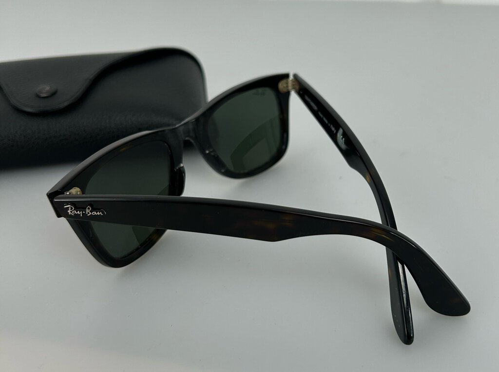 Rayban Wayfarer sunglasses