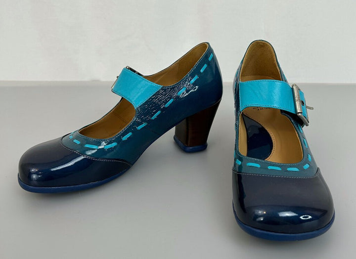 Fluevog "Dr. Henry" patent maryjanes (size 7)