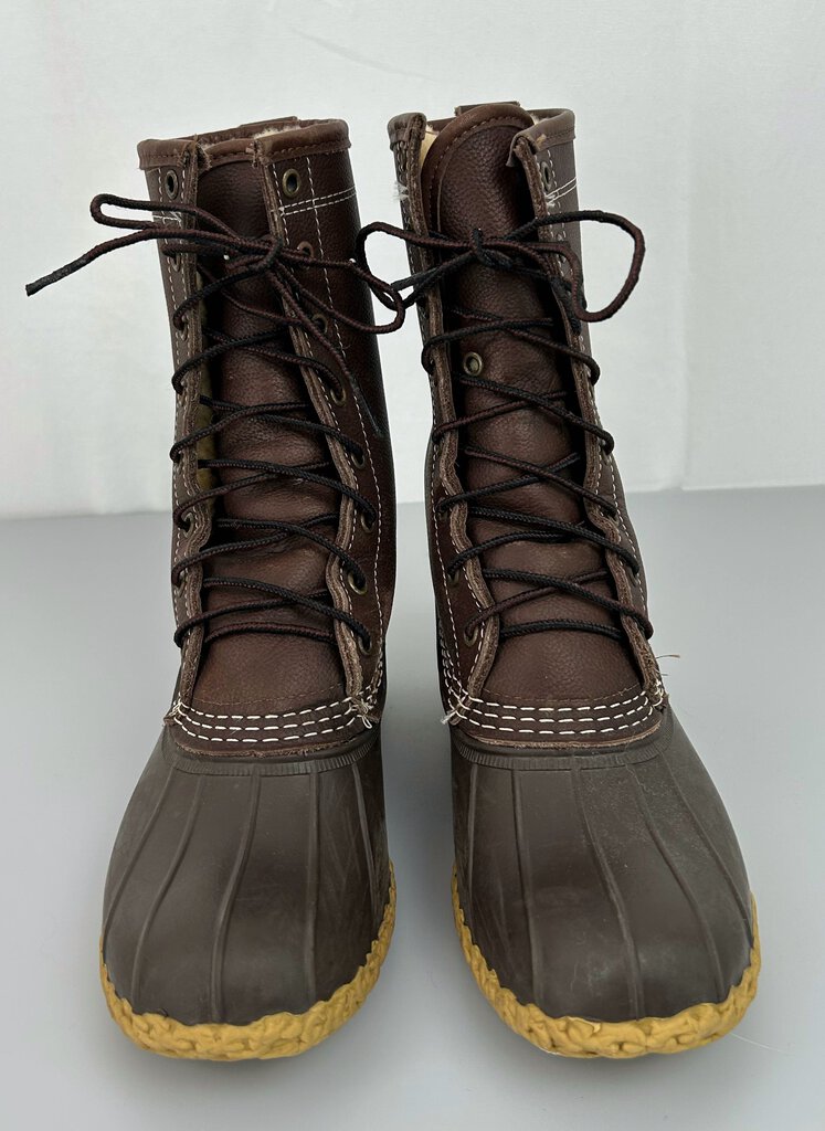 LLBean tall laced duckboot (size 6)