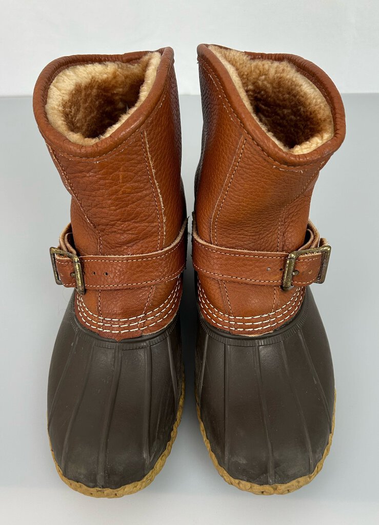 LLBean "lounger" duck boot (size 6)