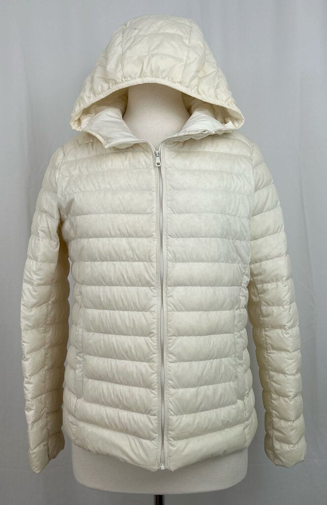 UNIQLO packable puffer jacket (L)