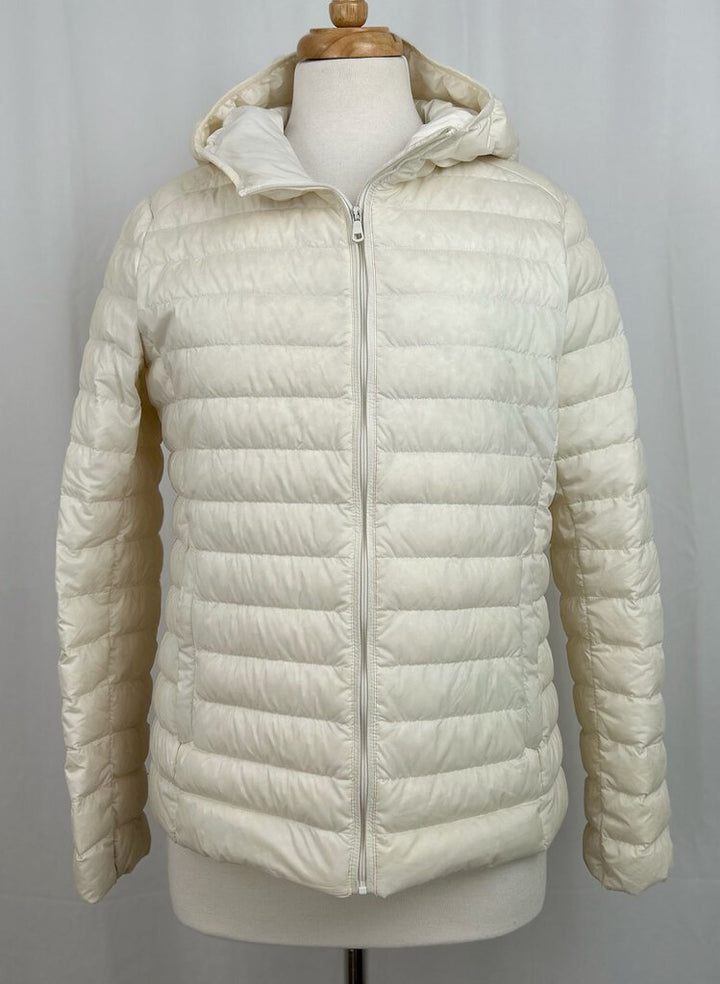 UNIQLO packable puffer jacket (L)