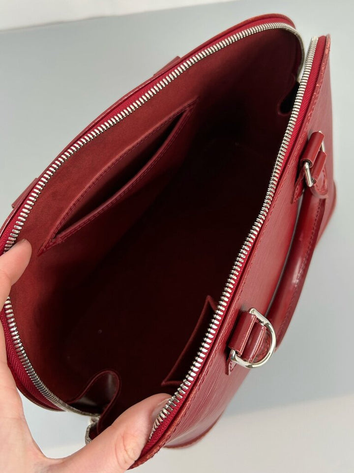 Louis Vuitton Epi Alma 2009 MM