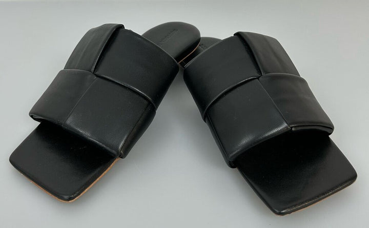 Bottega Veneta Patch intrecciato padded leather slide (size 7.5)