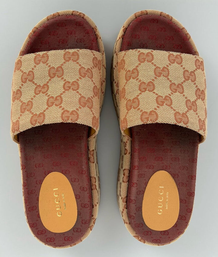 Gucci Angelina GG platform slides (size 7.5)