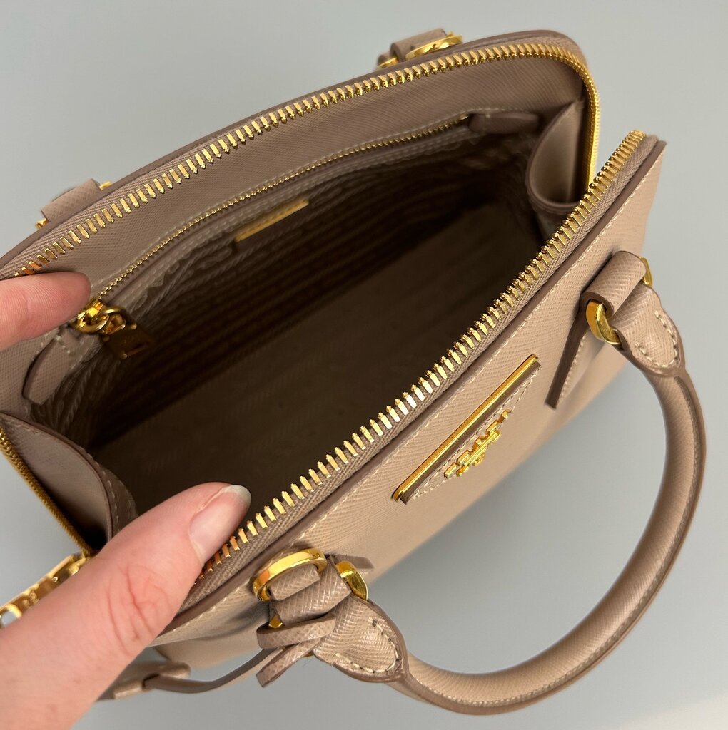 Prada Saffiano Lux Promenade