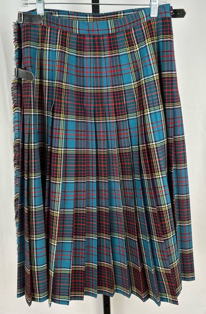 D.Macarthur (Edinburgh) traditional wool kilt (L)