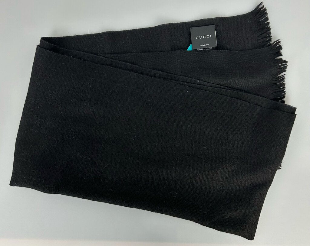 Gucci GG tonal scarf