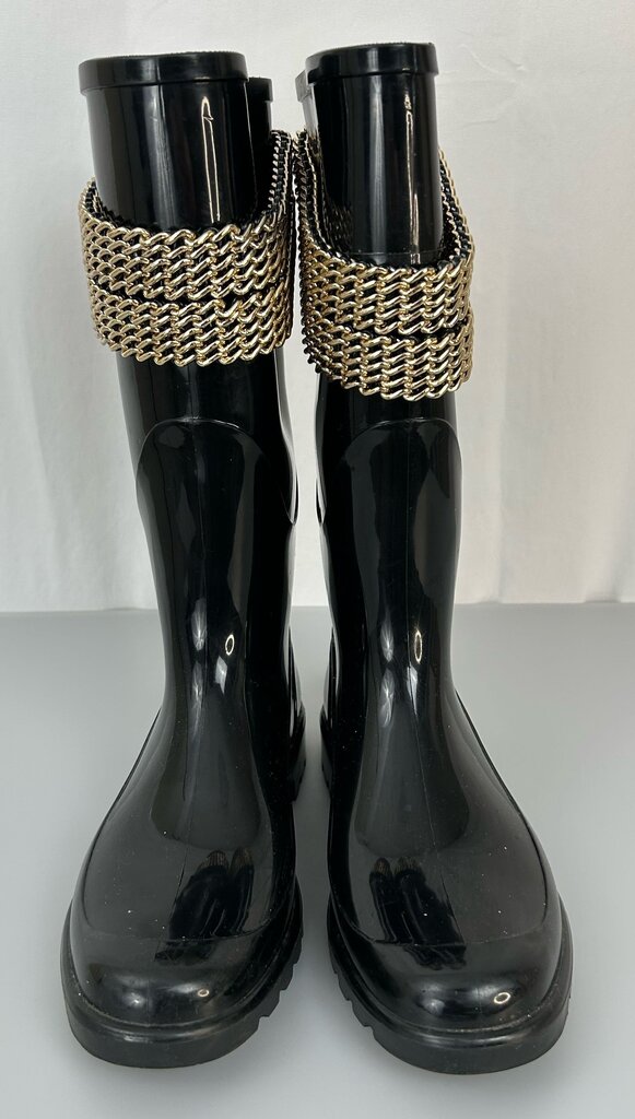 Burberry chain link rain boot (size 8.5)