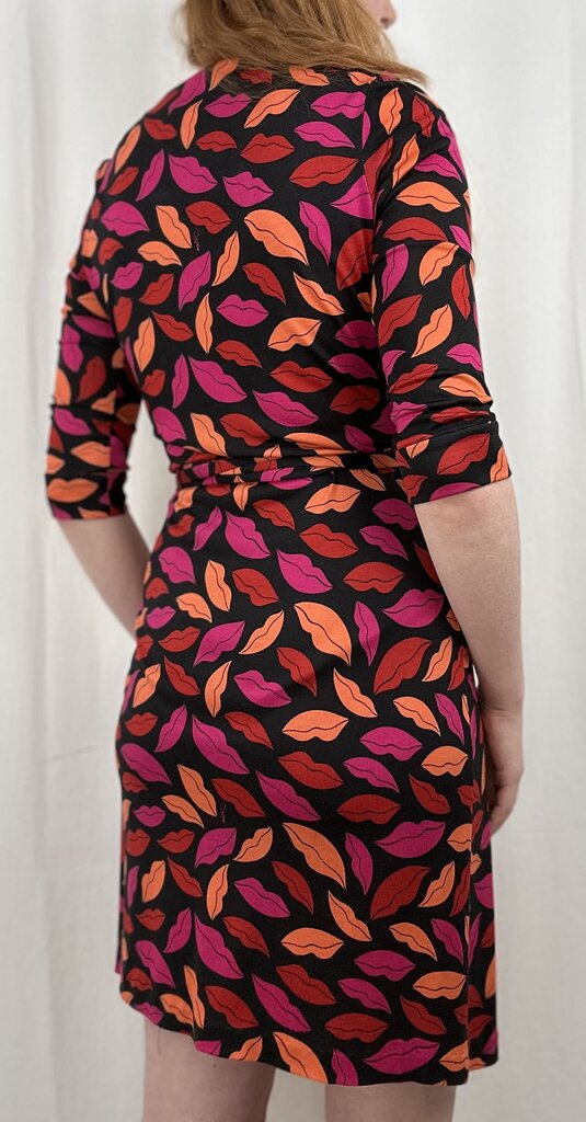 Diane Von Furstenberg "New Julian 2" wrap dress (size 6)