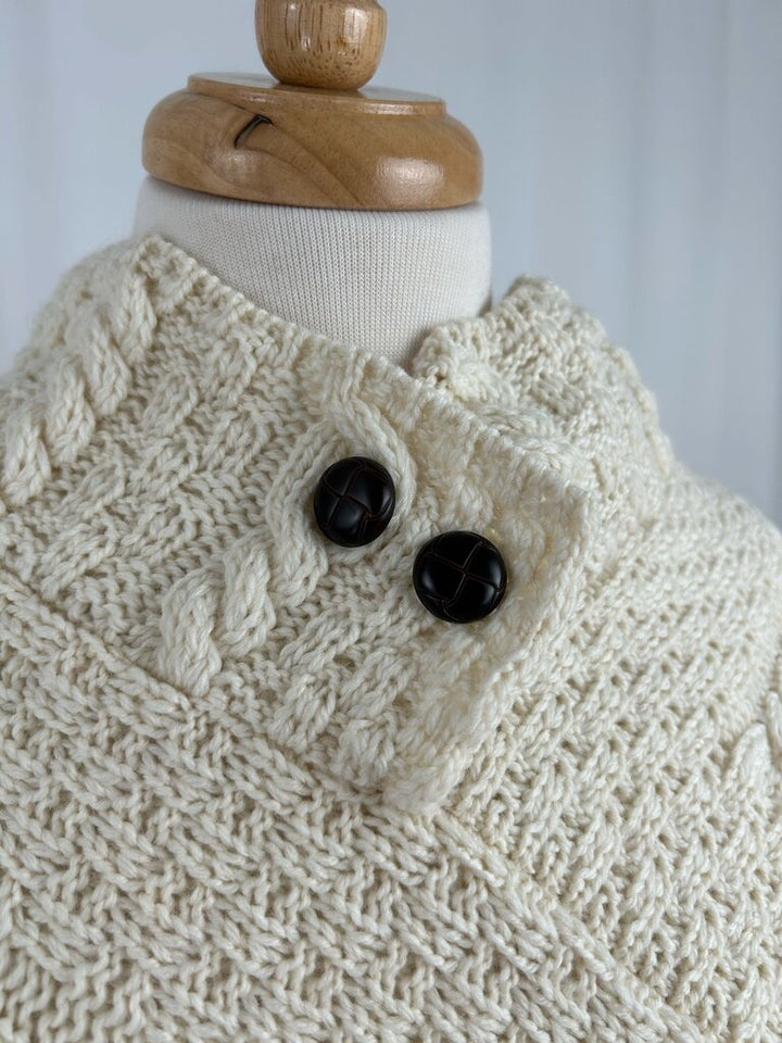 Aran Woolen Mills NWT Merino cableknit poncho (O/S)