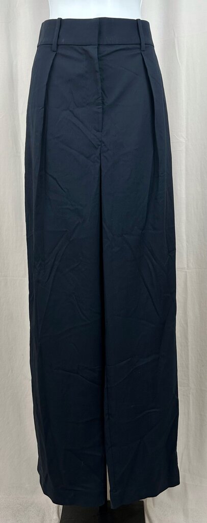 Lululemon NWT high rise trouser (size 10)