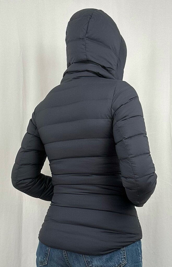 Lululemon "Pack it Down" jacket (size 4)