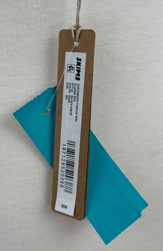 skims NWT custom pushup bra (size 38C)