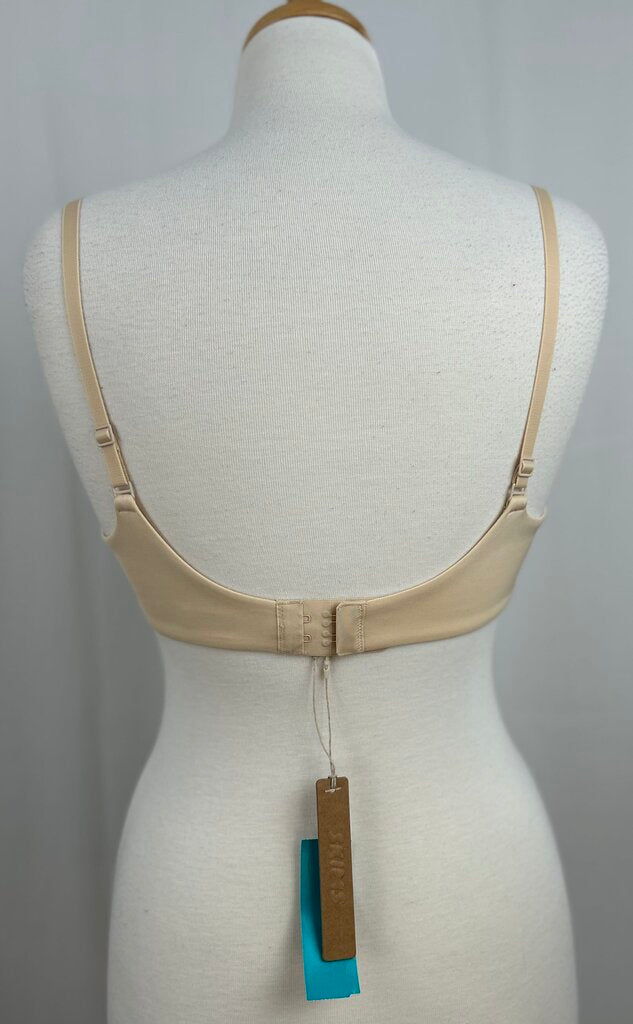 skims NWT custom pushup bra (size 38C)