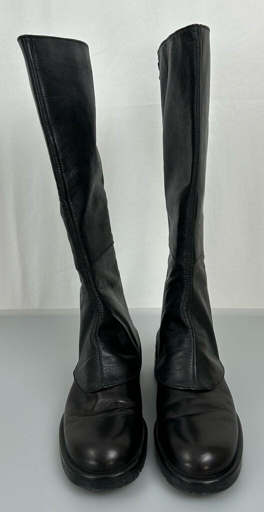 Max Mara tall leather combat boot (size 6.5)