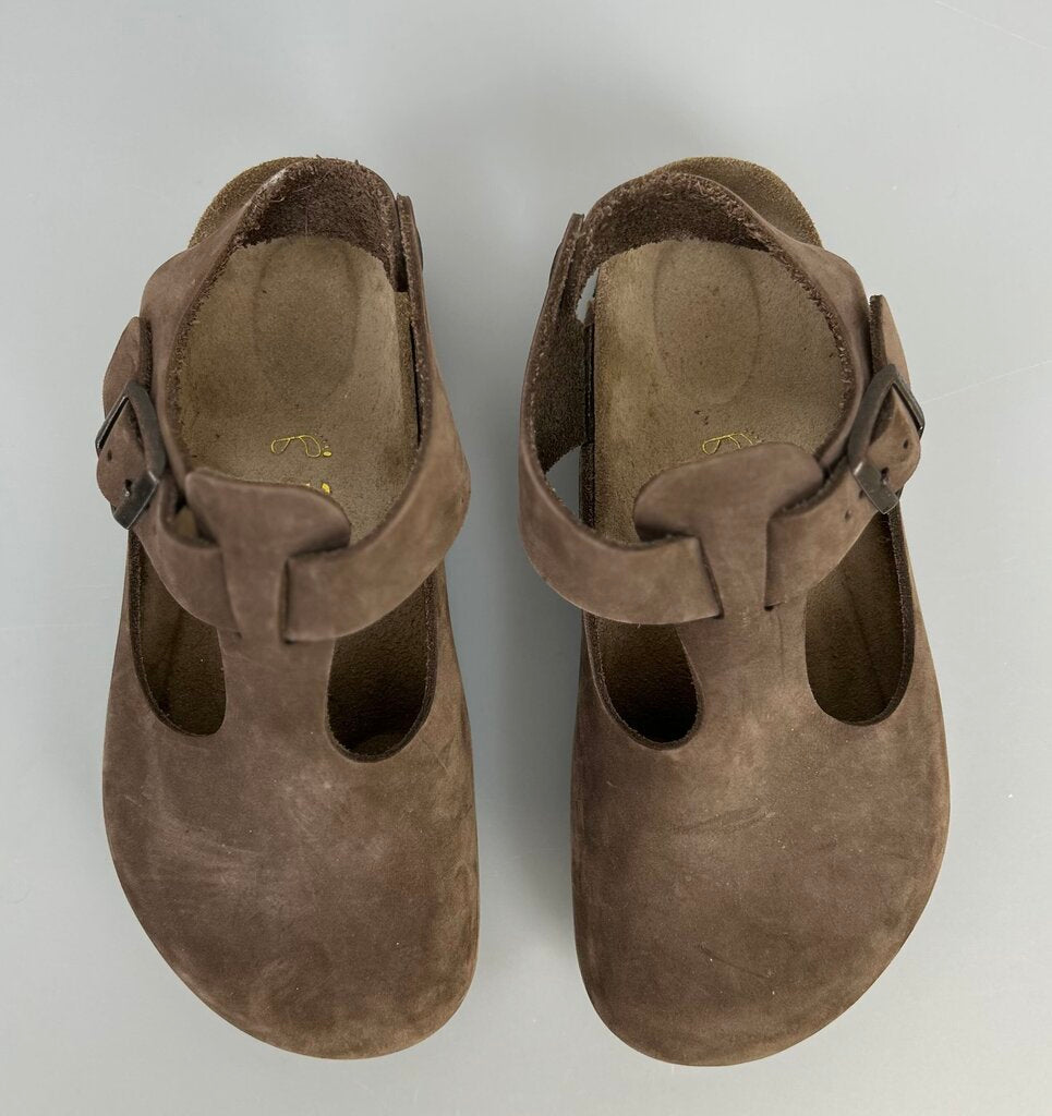 Birkenstock "Bonn" mary jane clogs (size 6)