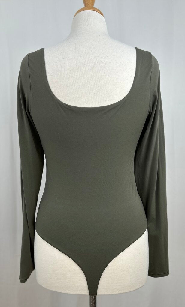 Lululemon "Wundermost" square neck bodysuit (L)