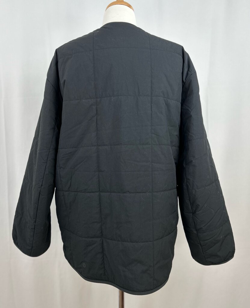 Lululemon insulated quilted collarless jacket (M)