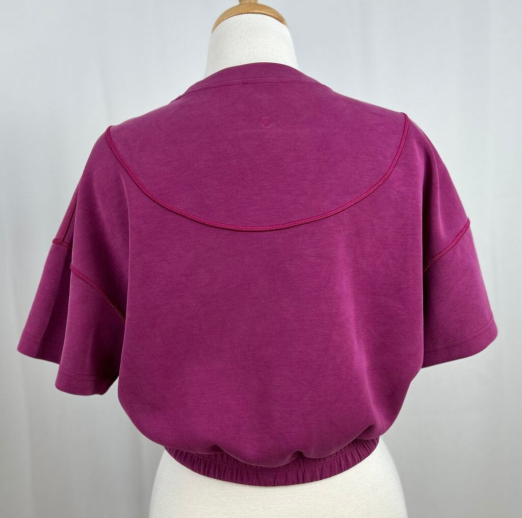 Lululemon Softstreme Gathered T-Shirt (size 6)