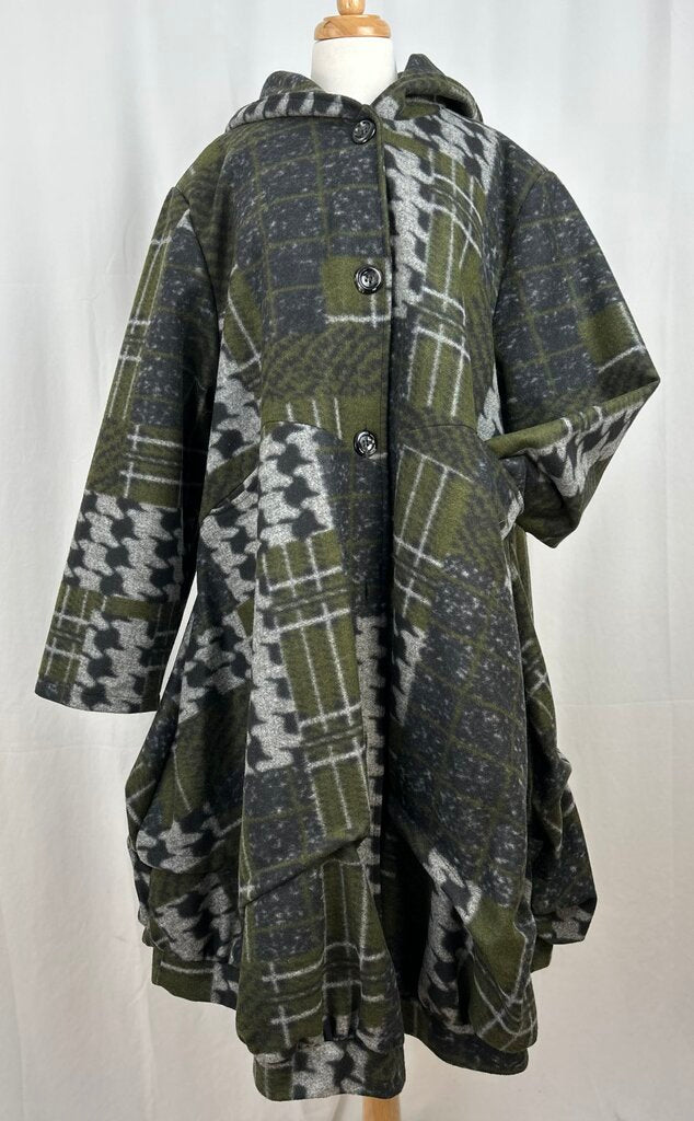 no brand multi pattern hooded a-line jacket (L/XL)
