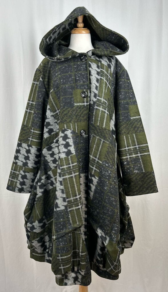 no brand multi pattern hooded a-line jacket (L/XL)