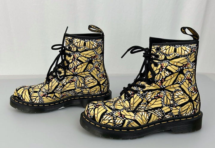 Dr. Martens NWB 1460 monarch print boot (size 6)