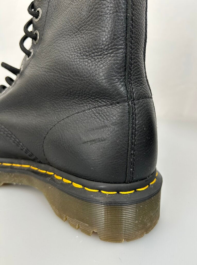 Dr. Martens "Pascal" soft leather boot (size 9)