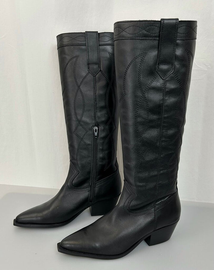 Steve Madden Frayda tall cowboy boot (size 7.5)