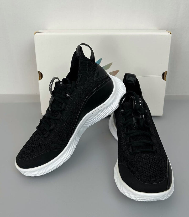 Curry 8 NWB sneakers (size 6Y)