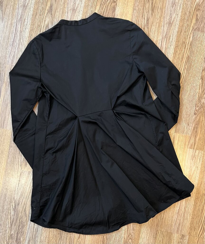Boxy mockneck dress shirt